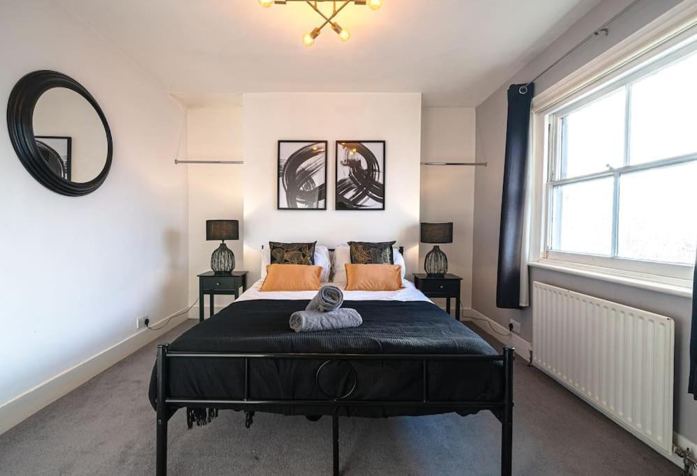 Appartamento Large City Centre 2 Bed - Close To Station Royal Tunbridge Wells Esterno foto